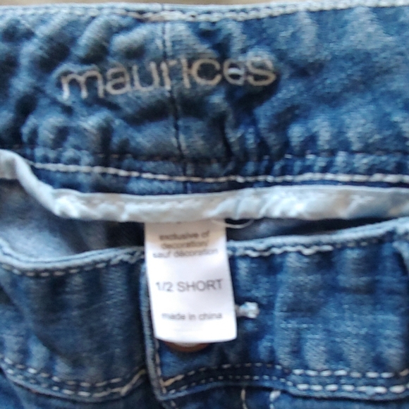 2 pairs Maurice's Jeans - Picture 5 of 6